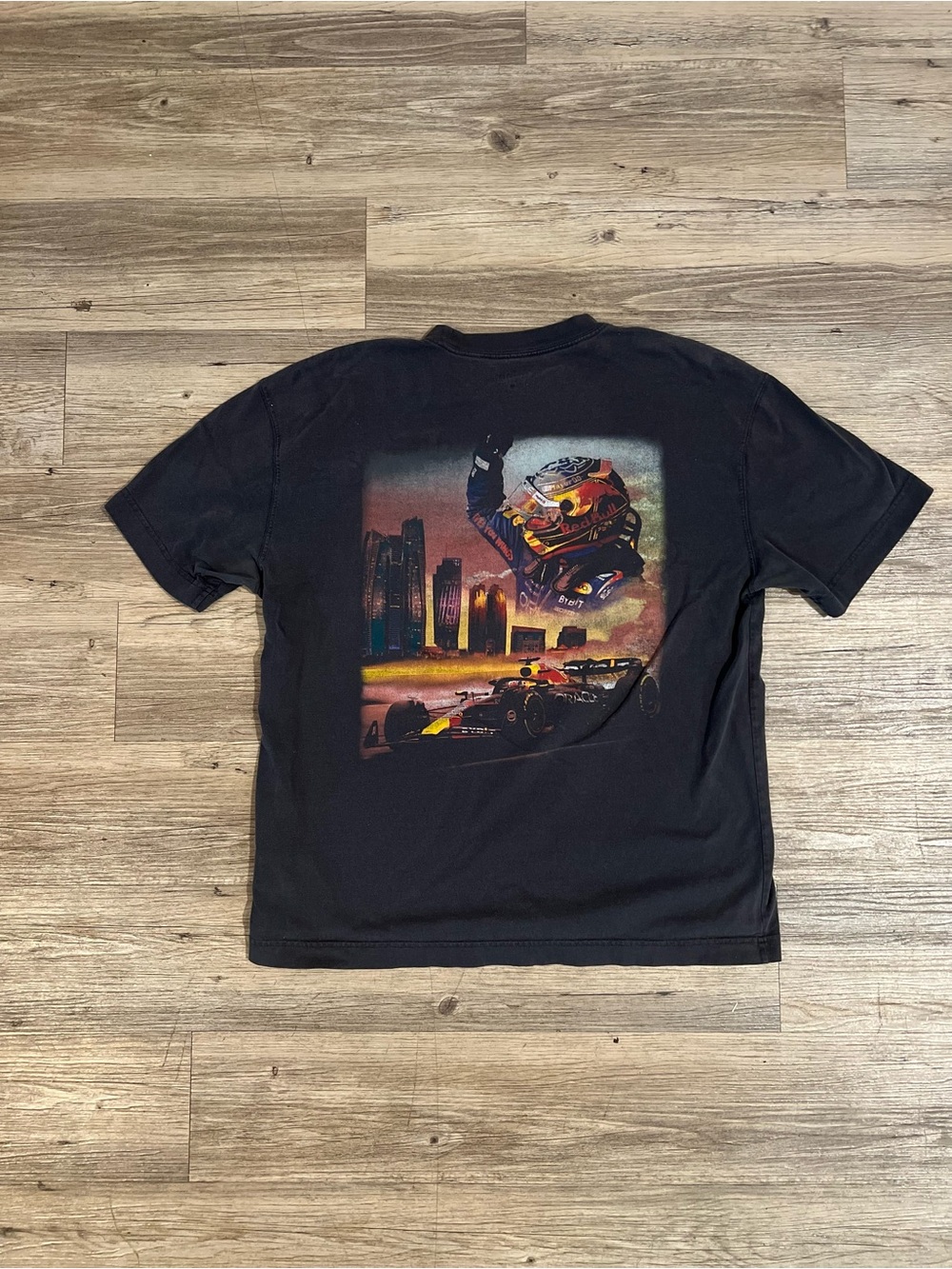 Hollister Men's Black Boxy Heavyweight Oracle Red Bull Racing Graphic Tee Large